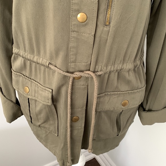 Spring/Fall military jacket by DIVIDED - Picture 3 of 9
